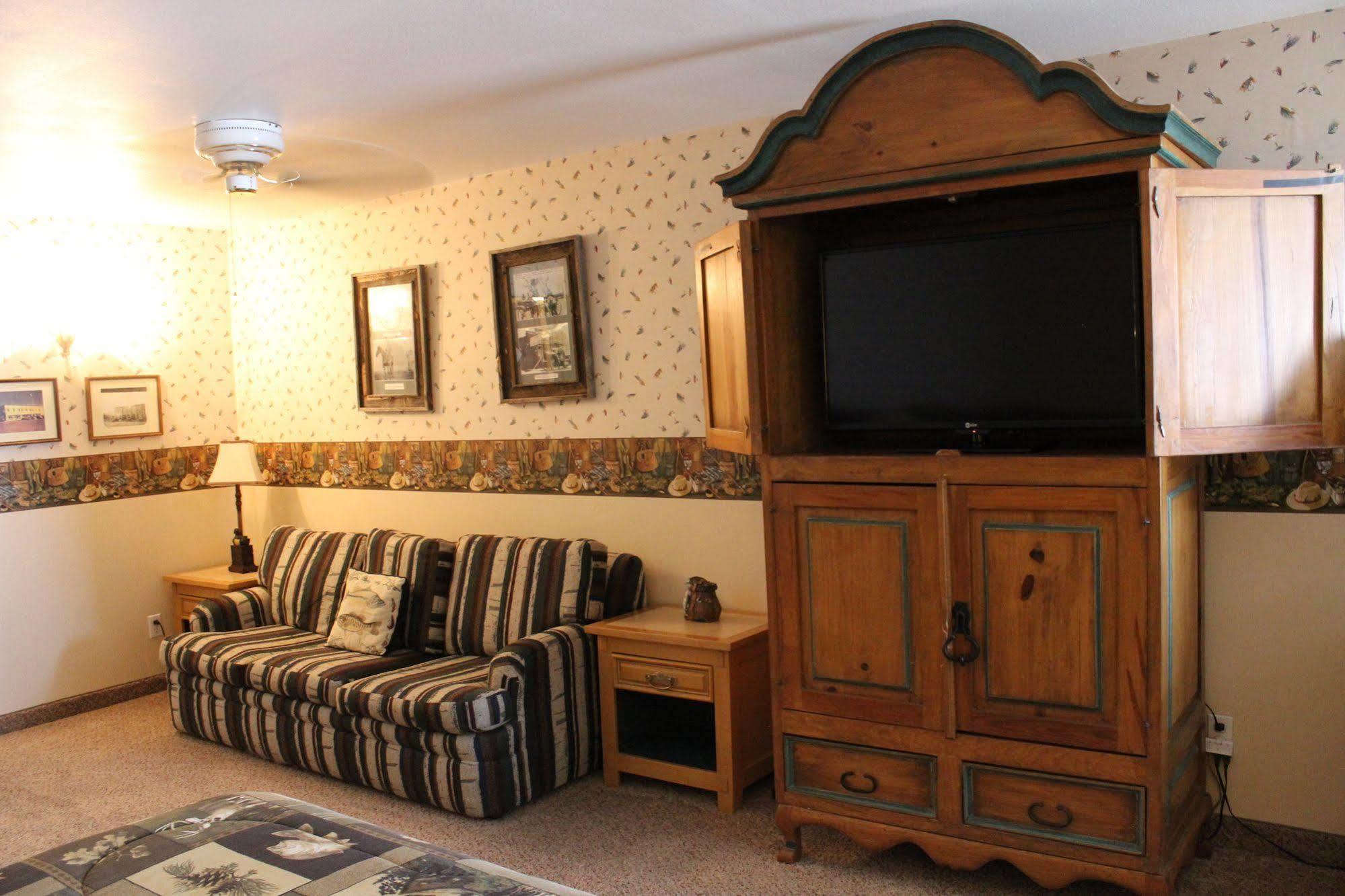 Howard Johnson By Wyndham Springerville Екстер'єр фото